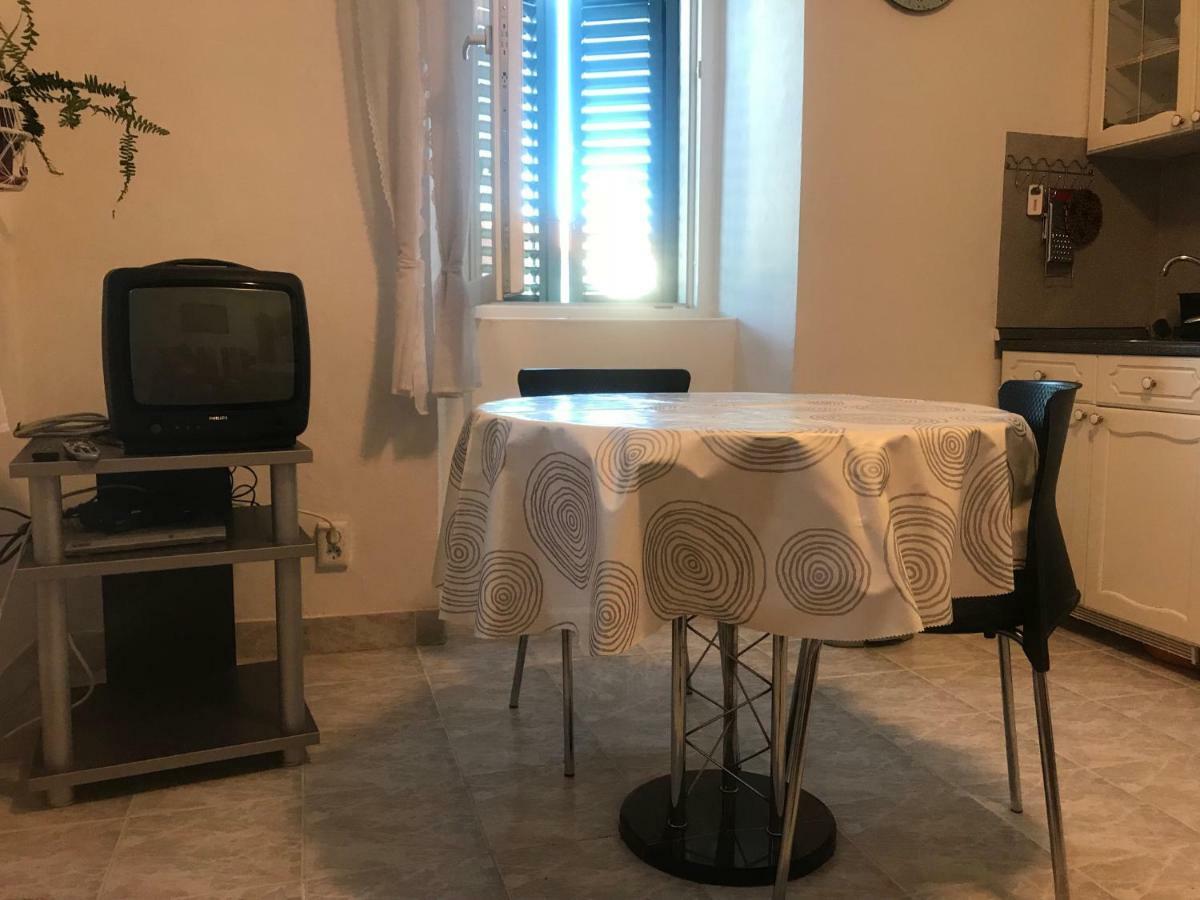 Apartman Gracin Primosten Exterior photo
